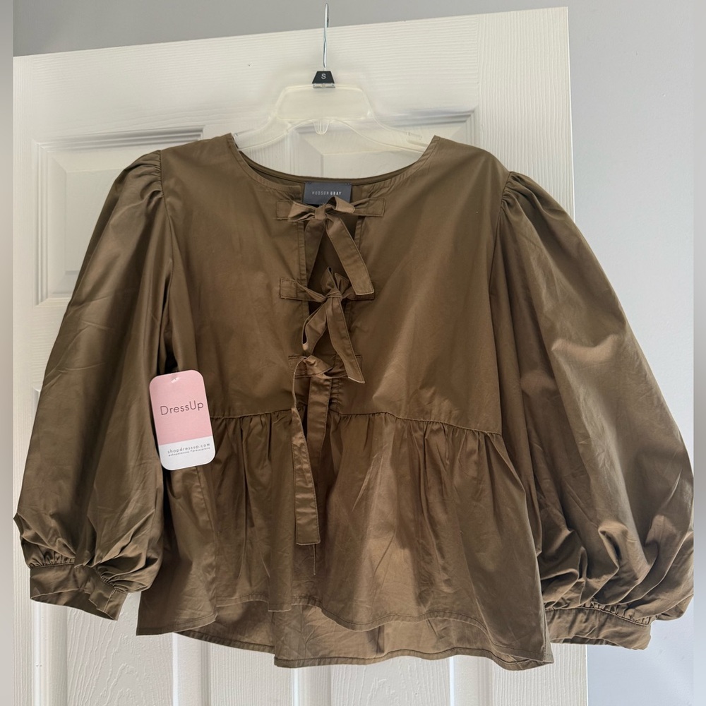 Women's green-ish Puff Sleeve Top